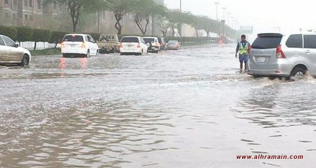 سوء البنية التحتية بفعل الامطار تكشف مزاعم مشروع نيوم الخيالي